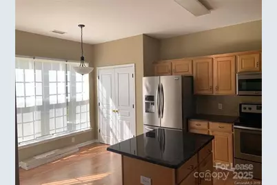 8419 Heron Glen Drive, Charlotte, NC 28269 - Photo 4