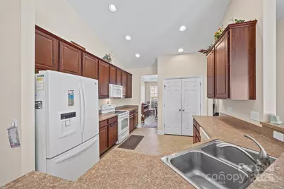 11911 Carolina Blossom Lane, Pineville, NC 28134 - Photo 8