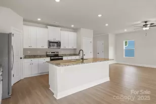 4128 Bolo Dr, Charlotte, NC 28215 - Photo 6