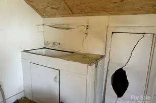 518 S Brown St, Chadbourn, NC 28431 - Photo 8