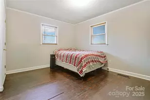 308 Hubbard St, Lincolnton, NC 28092 - Photo 12