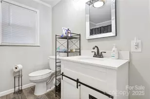 308 Hubbard St, Lincolnton, NC 28092 - Photo 8