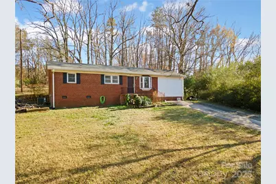 308 Hubbard Street, Lincolnton, NC 28092 - Photo 2