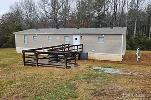 2292 W Wade Ave, Morganton, NC 28655 - Photo 2