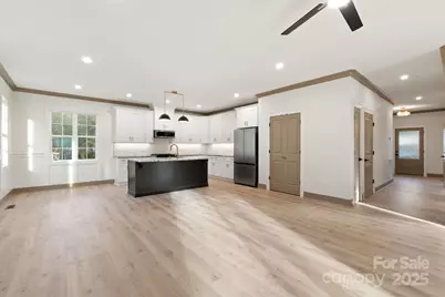 194 N Peace Haven Road, Winston Salem, NC 27104 - Photo 14