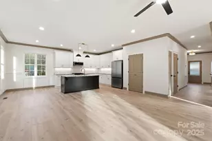 194 N Peace Haven Rd, Winston Salem, NC 27104 - Photo 14