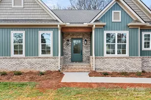 194 N Peace Haven Rd, Winston Salem, NC 27104 - Photo 6