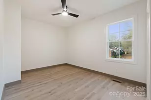 194 N Peace Haven Rd, Winston Salem, NC 27104 - Photo 30