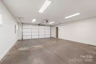 194 N Peace Haven Rd, Winston Salem, NC 27104 - Photo 36