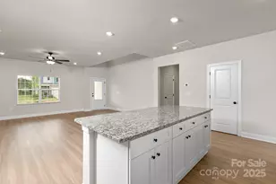 4140 Bolo Dr, Charlotte, NC 28215 - Photo 10