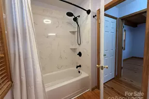 584 Chatuge Village Cir, Hayesville, NC 28904 - Photo 12