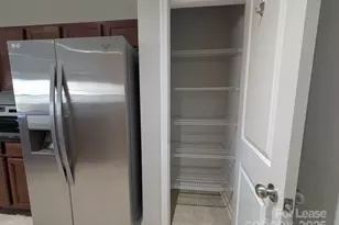 10814 Derryrush Dr, Charlotte, NC 28213 - Photo 4