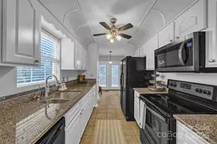 552 Meadowridge Dr, Taylorsville, NC 28681 - Photo 14