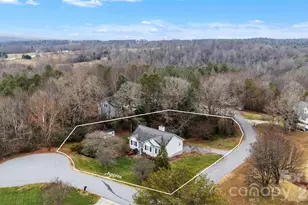 552 Meadowridge Dr, Taylorsville, NC 28681 - Photo 2