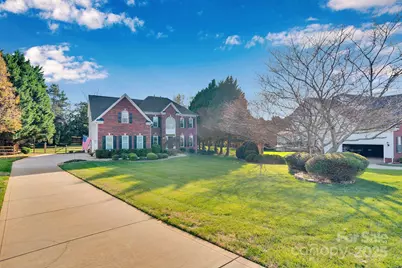 175 Corona Circle, Mooresville, NC 28117 - Photo 2