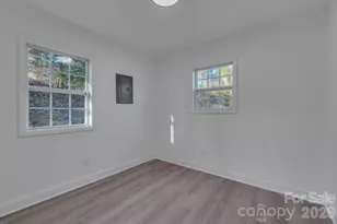 49 E Livingston St, Tryon, NC 28782 - Photo 16