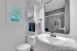 49 E Livingston St, Tryon, NC 28782 - Photo 18