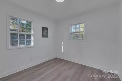 49 E Livingston Street, Tryon, NC 28782 - Photo 16