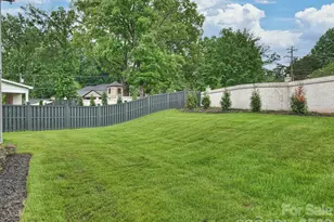 923 Laurel Creek Ln, Charlotte, NC 28211 - Photo 42