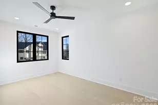 923 Laurel Creek Ln, Charlotte, NC 28211 - Photo 30