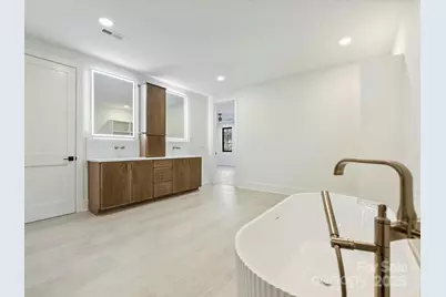 923 Laurel Creek Lane, Charlotte, NC 28211 - Photo 32