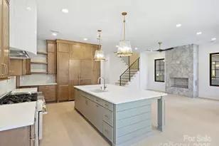 923 Laurel Creek Ln, Charlotte, NC 28211 - Photo 16