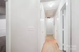 8322 Summerglen Cir, Charlotte, NC 28227 - Photo 2