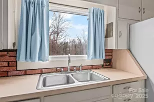 800 S Sunset Dr, Winston Salem, NC 27103 - Photo 18