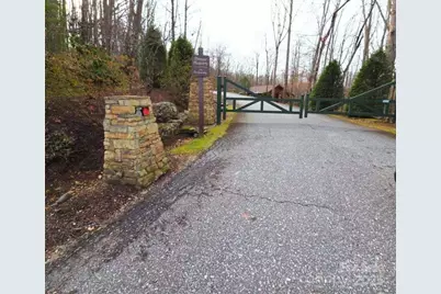 0 Dragonfly Court #Lot 3, Spruce Pine, NC 28777 - Photo 2