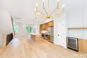 614 E 16th St, Charlotte, NC 28206 - Photo 2