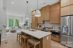 614 E 16th St, Charlotte, NC 28206 - Photo 6