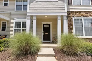 514 Bent Leaf Ct, Fort Mill, SC 29708 - Photo 2