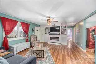 2746 Turnpike Rd, Horse Shoe, NC 28742 - Photo 4