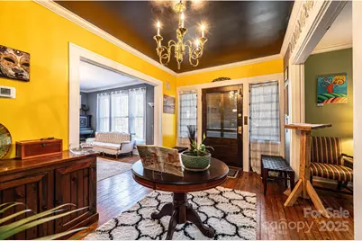 221 3rd Street NE, Hickory, NC 28601 - Photo 4