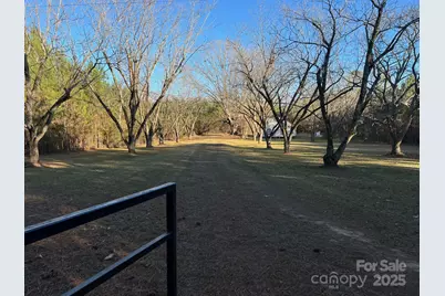 8277 Lockhart Road, Sharon, SC 29742 - Photo 2