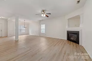 7007 Advocator Ln, Charlotte, NC 28216 - Photo 8