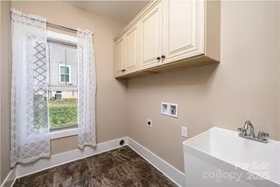 3911 13th Street NE, Hickory, NC 28601 - Photo 46