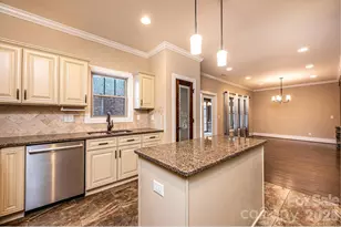 3911 13th St NE, Hickory, NC 28601 - Photo 28