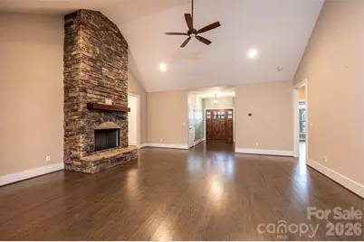 3911 13th Street NE, Hickory, NC 28601 - Photo 20