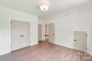 4337 Castleton Rd, Charlotte, NC 28211 - Photo 30