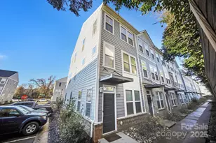 4004 Capital Rdg Ct, Charlotte, NC 28205 - Photo 2