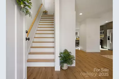 386 Holtzclaw Street, Canton, NC 28716 - Photo 10