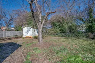 205 Bentwood Dr, Forest City, NC 28043 - Photo 32