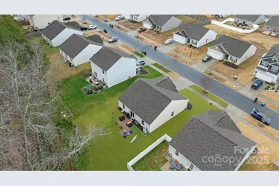 7332 Amberly Hills Road, Charlotte, NC 28215 - Photo 34