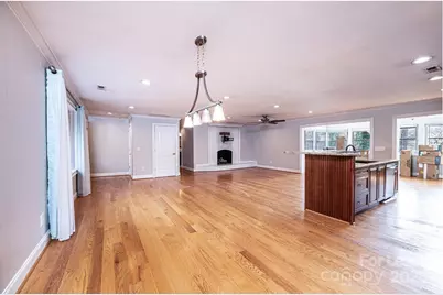 1060 26th Avenue NE, Hickory, NC 28601 - Photo 14