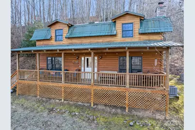 171 Sharons Bluff, Franklin, NC 28734 - Photo 2