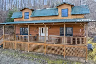 171 Sharons Bluff, Franklin, NC 28734 - Photo 2