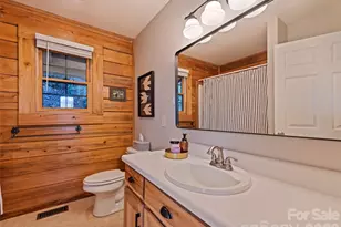 171 Sharons Bluff, Franklin, NC 28734 - Photo 20