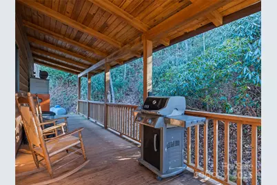 171 Sharons Bluff, Franklin, NC 28734 - Photo 24