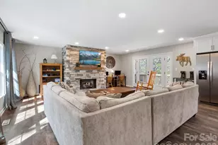 137 Weaver Ct, Lake Lure, NC 28746 - Photo 12